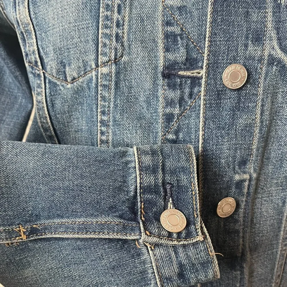 GAP Jean Jacket | Classic Denim Jacket | Size XS - Picture 3 of 8